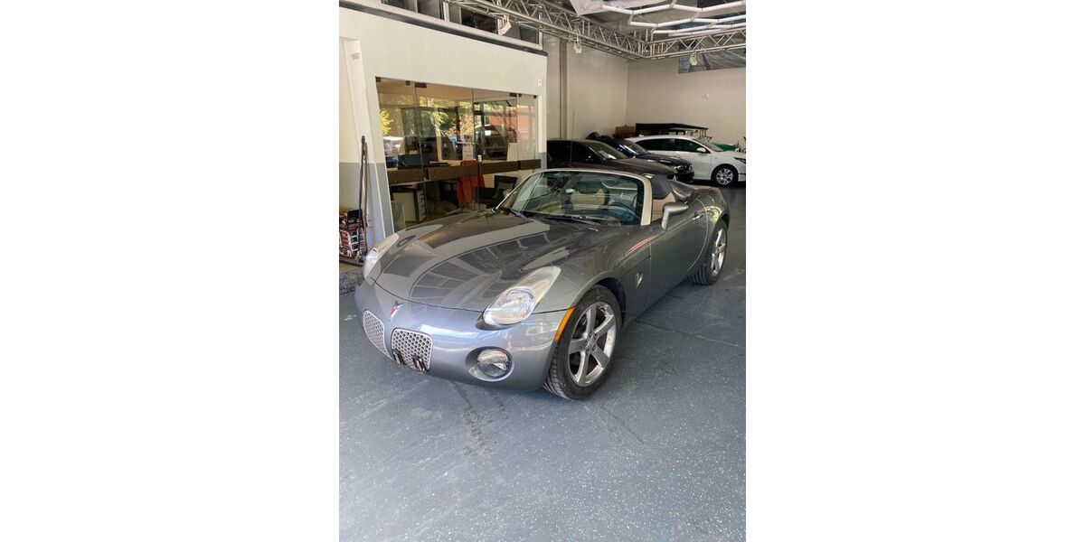 Pontiac Solstice 48.000 km 13.900 &euro; Mönchengladbach 41199