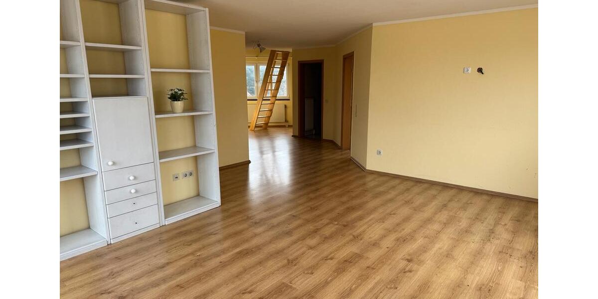Etagenwohnung Schwandorf - 2 Zimmer, 82 m&sup2;, 849&euro; | Angebot:26620652