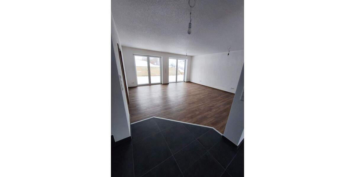 Einfamilienhaus Igensdorf Pettensiedel - 1 Zimmer, 240 m&sup2;, 2.000&euro; | Angebot:25770176