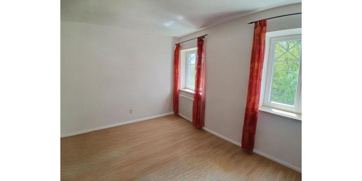 Etagenwohnung Wolnzach - 2 Zimmer, 82 m&sup2;, 950&euro; | Angebot:26302589