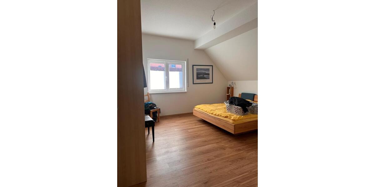 Einfamilienhaus Bad Neustadt an der Saale - 4 Zimmer, 156 m&sup2;, 1.400&euro; | Angebot:25103065