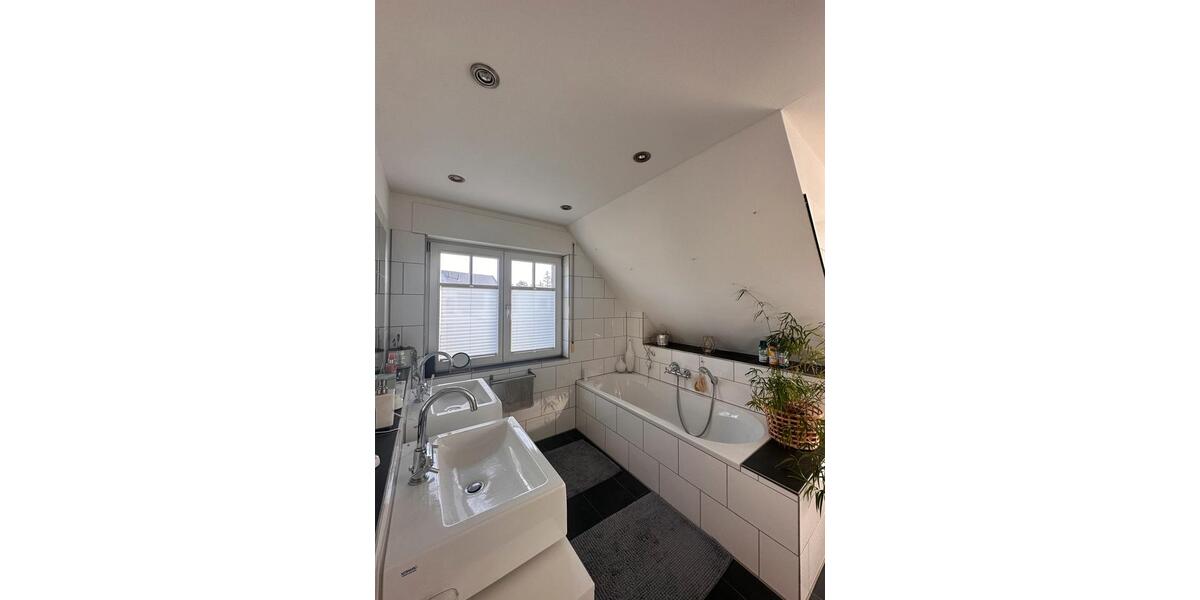 Einfamilienhaus Emmerich am Rhein - 4 Zimmer, 156 m&sup2;, 520.000&euro; | Angebot:27096325