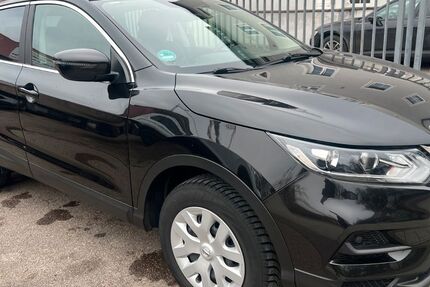 Nissan Qashqai 81.000 km 12.650 &euro; Regensburg 93055