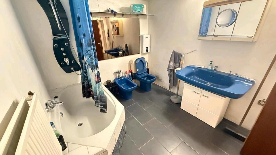 Mehrfamilienhaus, Wohnhaus Finnentrop - 3 Zimmer, 413 m&sup2;, 88.999&euro; | Angebot:24605959