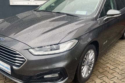 Ford Mondeo 87.998 km 18.399 € Leuna 06237