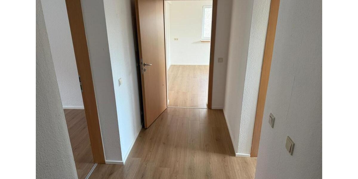 Etagenwohnung Mirow - 2.5 Zimmer, 96 m&sup2;, 740&euro; | Angebot:26095306