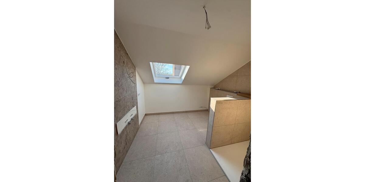 Etagenwohnung Neukirchen-Vluyn Vluyn - 2 Zimmer, 90 m&sup2;, 1.420&euro; | Angebot:25239876