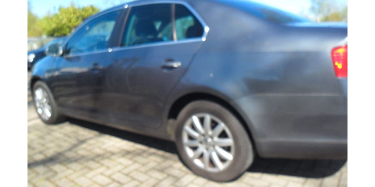 VW Jetta 177.000 km 2.299 &euro; Uetze OT Dollbergen 31311