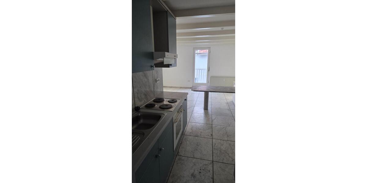 2,5 Raum Wohnung mit Küche saniert 2 zimmer