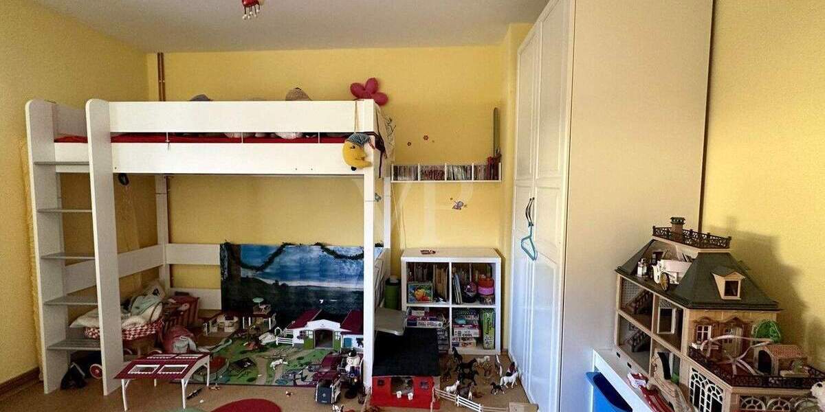 Reihenendhaus Heidenau - 6 Zimmer, 123 m&sup2;, 298.000&euro; | Angebot:24460470