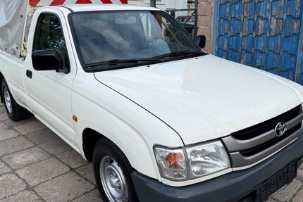 Toyota Hilux 138.500 km 7.900 &euro; Berlin 12277