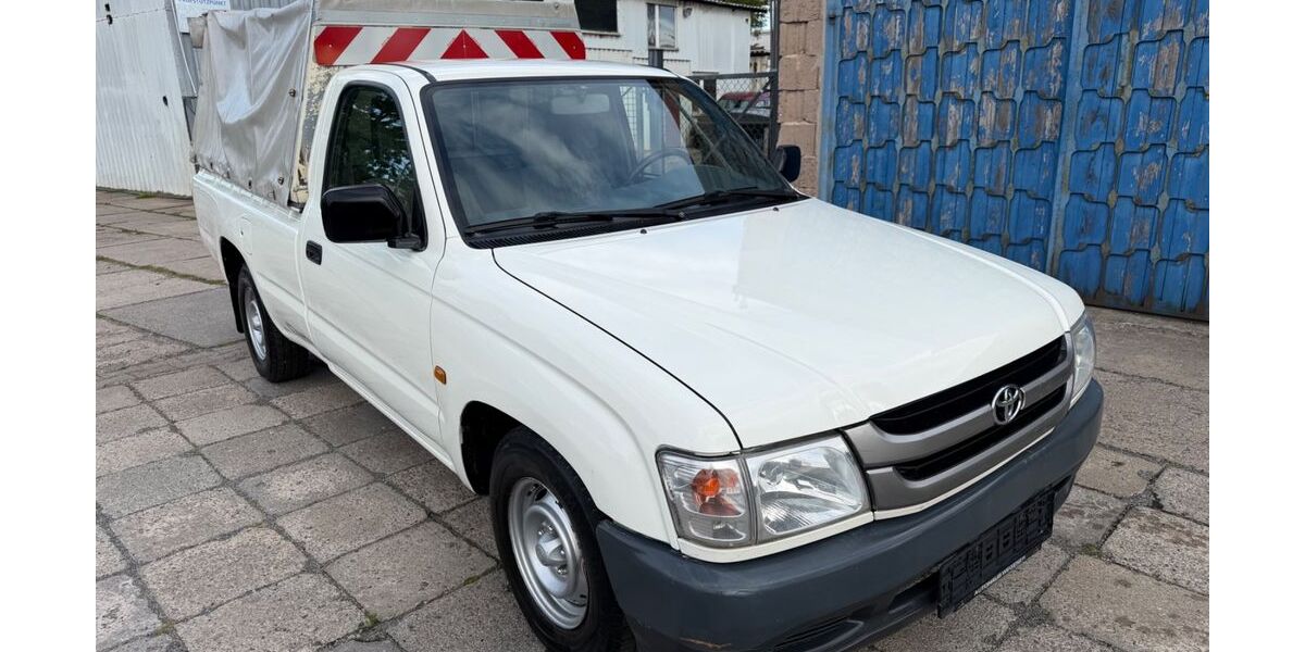 Toyota Hilux 138.500 km 7.900 &euro; Berlin 12277