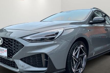 Hyundai i30 2.500 km 25.990 &euro; Calden - Westuffeln 34379