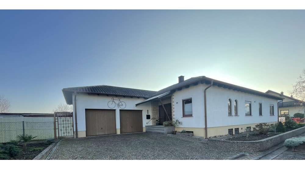 Haus zum Kaufen in Offenbach an der Queich 549.000 € 144 m²