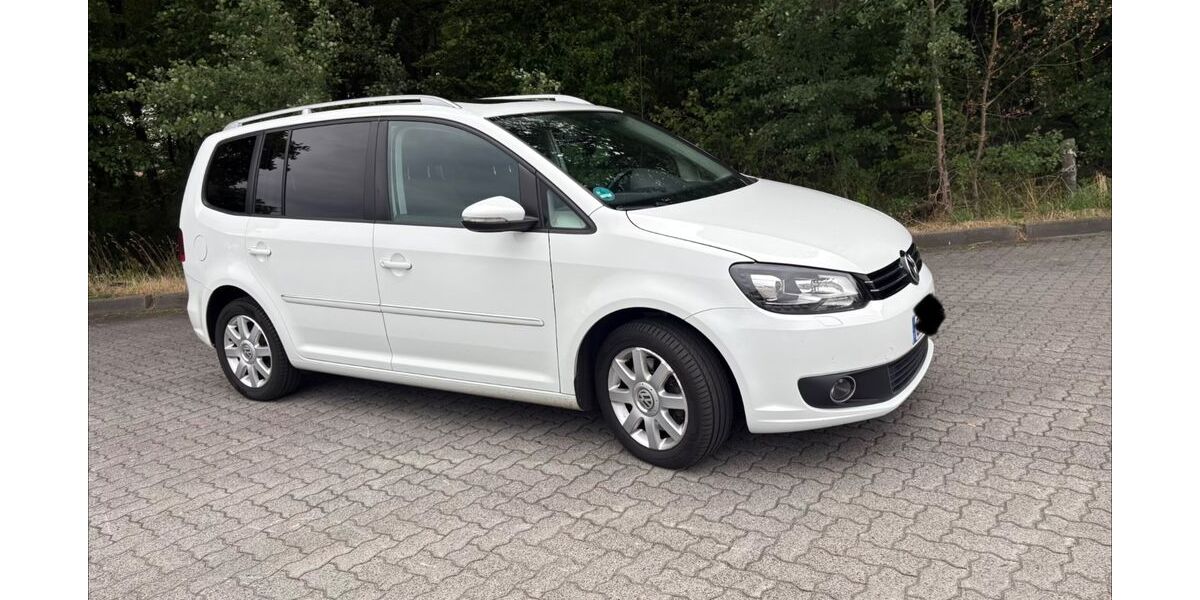 VW Touran 204.000 km 10.800 &euro; Calberlah 38547
