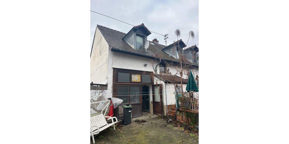 Reihenmittelhaus Karlsruhe Hagsfeld - 6 Zimmer, 111 m&sup2;, 320.000&euro; | Angebot:24791679