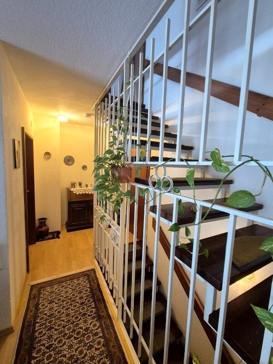 Sweet Home – Charmantes Reihenendhaus mit Garage & Stellplatz in beliebter Wohnlage von Morlautern 5.5 zimmer