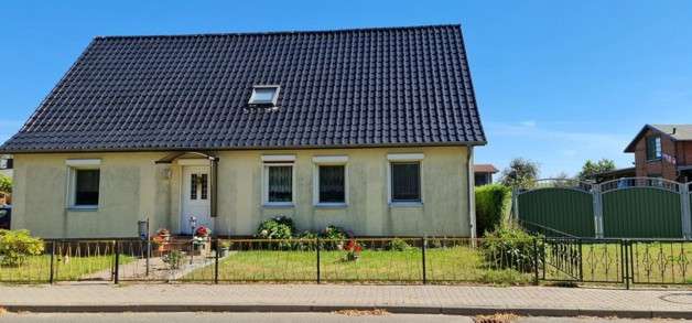 Haus zum Kaufen in Boitin 331.550 € 178 m²