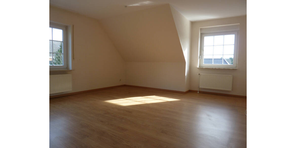 Etagenwohnung Wiesmoor - 3 Zimmer, 92 m&sup2;, 740&euro; | Angebot:26257353