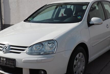 VW Golf 241.776 km 2.990 &euro; Magdeburg 39128