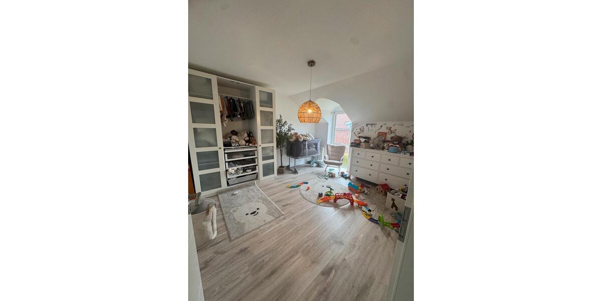 Reihenhaus Hatten - 4 Zimmer, 115 m&sup2;, 1.250&euro; | Angebot:26030713