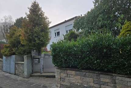 Haus Karlsruhe-Durlach Durlach - 7 Zimmer, 195 m&sup2;, 2.870&euro; | Angebot:26732373