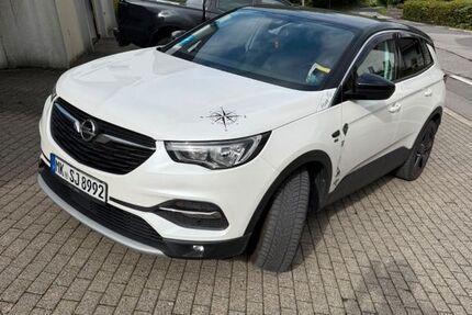 Opel Grandland (X) 110.500 km 13.900 &euro; Altena 58762