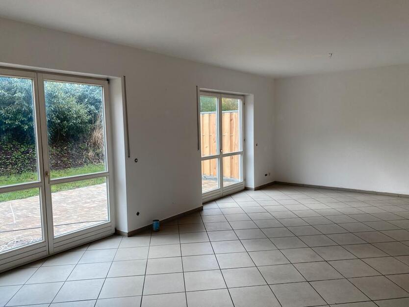 Rarität: Erstbezug nach Sanierung idyllische Doppelhaushälfte zimmer