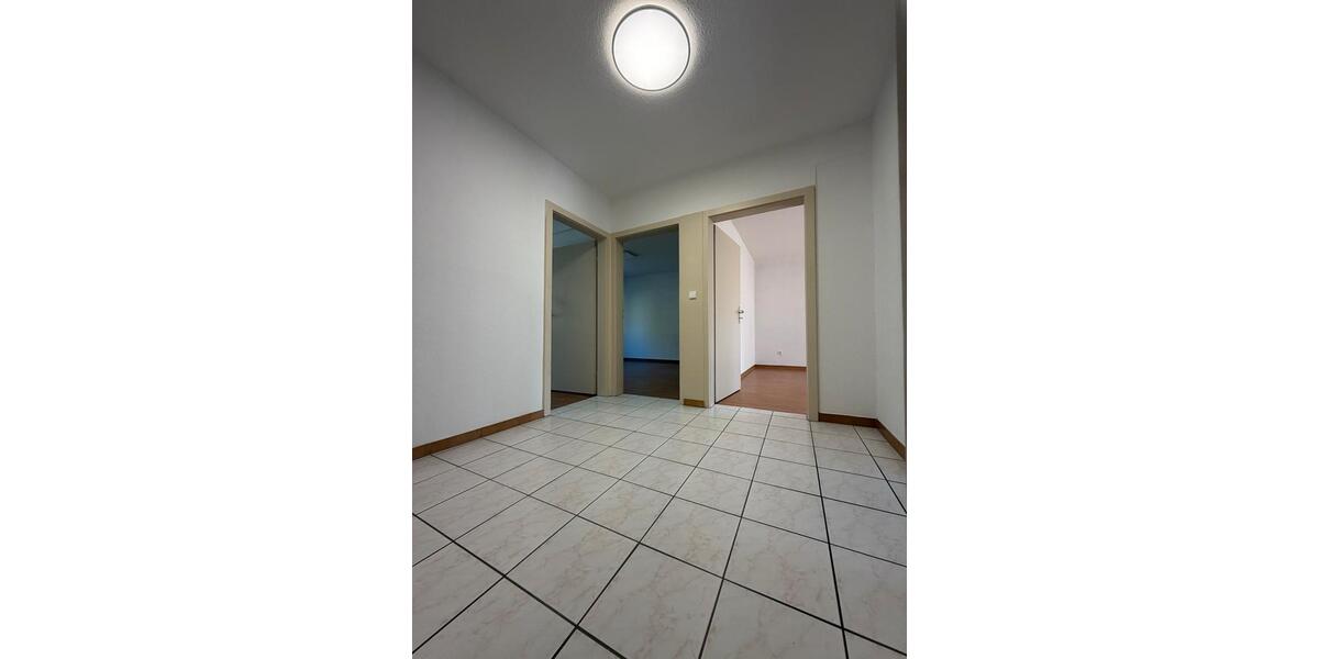 Erdgeschoßwohnung Kaiserslautern Betzenberg - 3 Zimmer, 75 m&sup2;, 180.000&euro; | Angebot:26335853