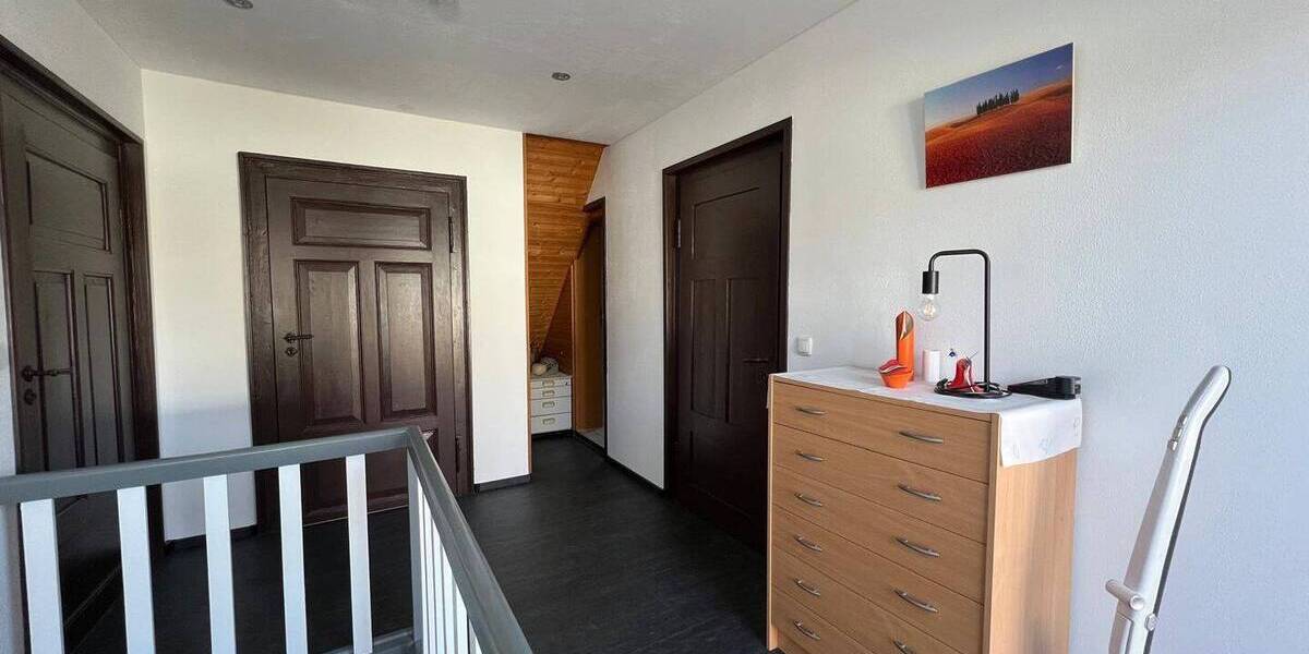 Einfamilienhaus Hildburghausen - 5 Zimmer, 150 m&sup2;, 182.000&euro; | Angebot:26189236