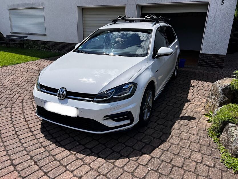 VW Golf 89.000 km 17.800 € Bad Endbach 35080
