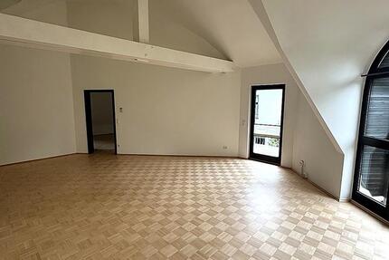 Wohnung Wiesbaden Biebrich - 2 Zimmer, 88 m&sup2;, 1.315&euro; | Angebot:26662447