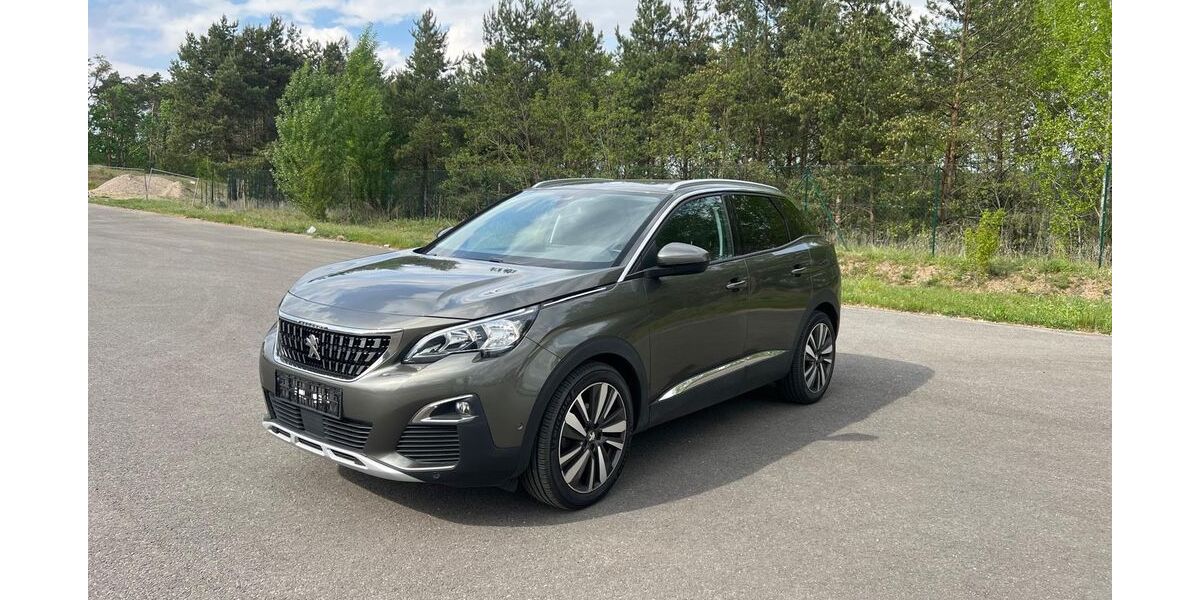 Peugeot 3008 180.000 km 11.400 &euro; Mittenwalde 15749