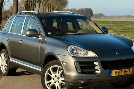 Porsche Cayenne 246.354 km 12.500 &euro; Groningen 9712k