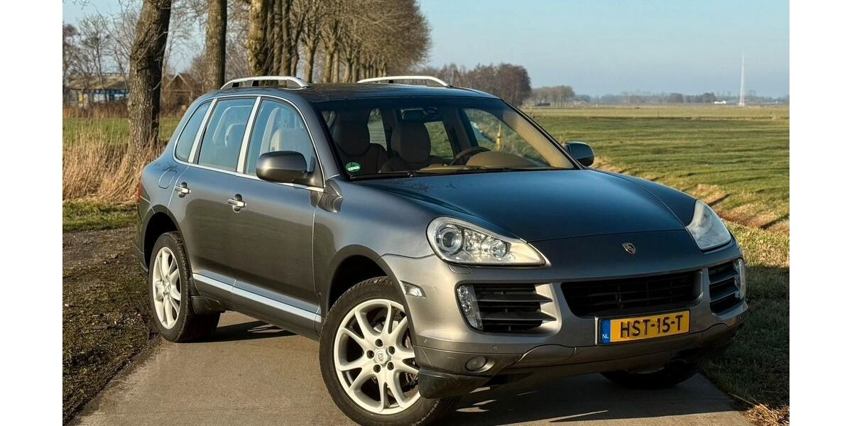Porsche Cayenne 246.354 km 12.500 &euro; Groningen 9712k