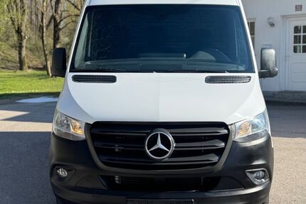 Mercedes-Benz Sprinter 42.294 km 31.990 &euro; Freising 85354