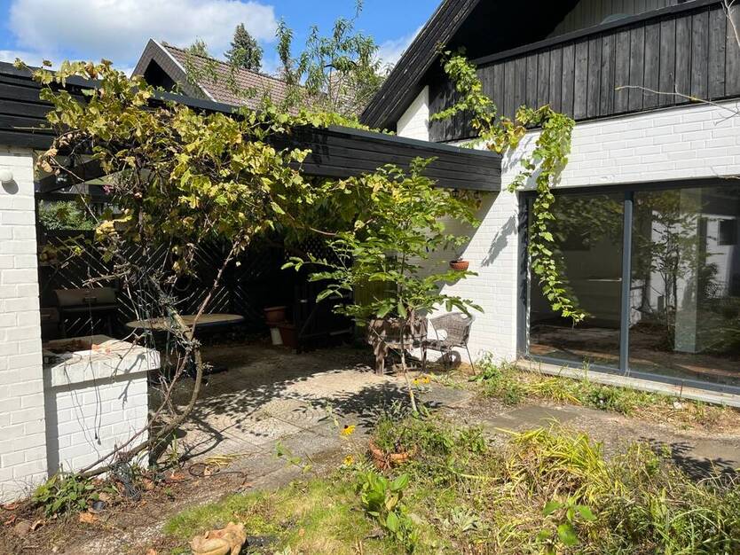 Großartiges Ein-Familie-Haus mit Einliegerwohnung in Schloß Ricklingen zu vermieten 5 zimmer