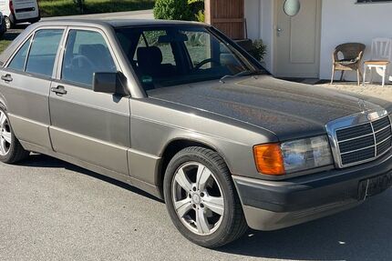 Mercedes-Benz 190 99.000 km 3.456 &euro; Langdorf 94264