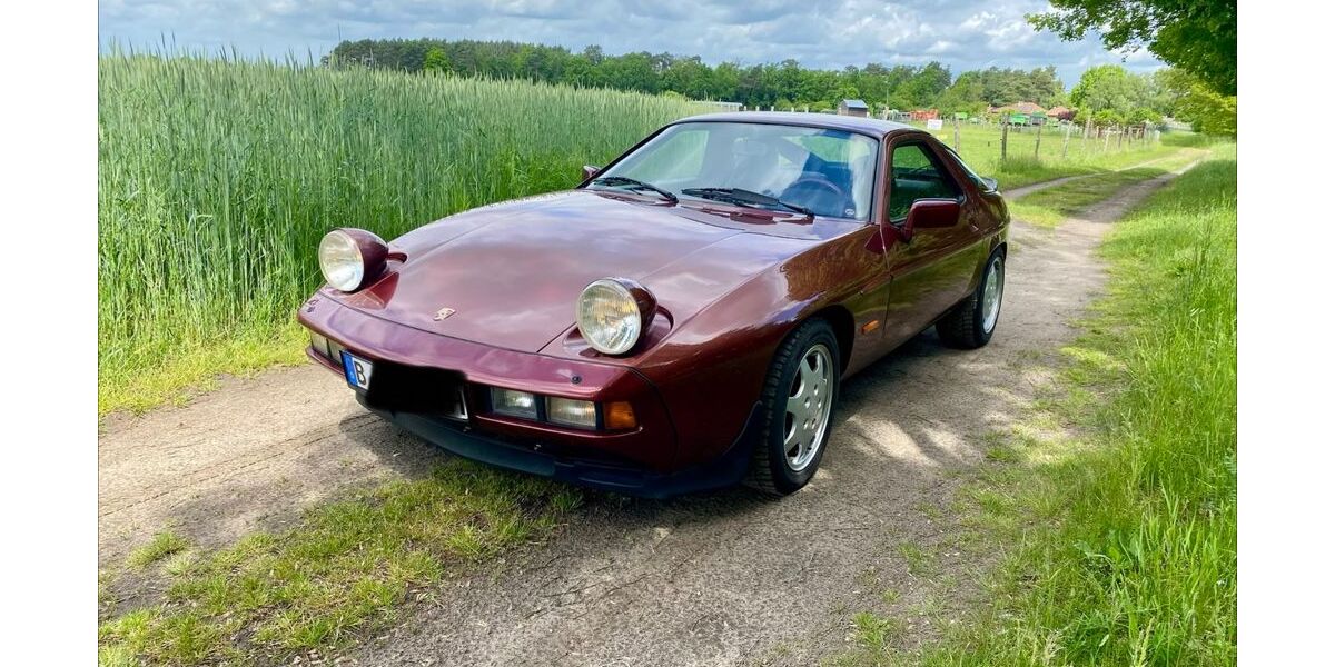 Porsche 928 256.942 km 16.999 &euro; Berlin 14089