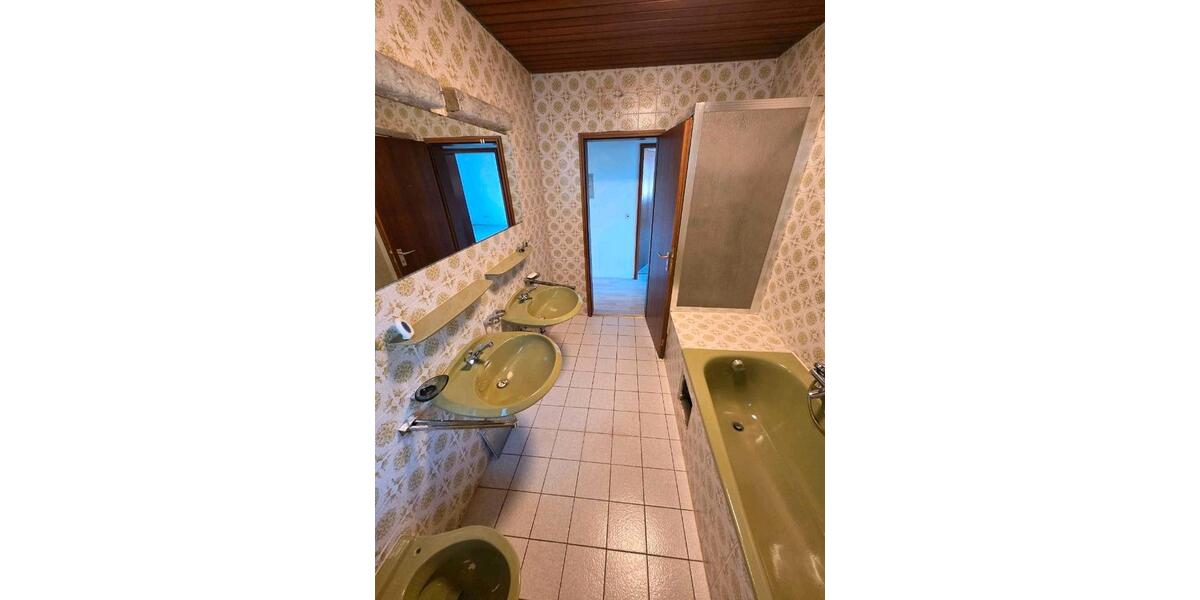 Einfamilienhaus Straubenhardt - 5 Zimmer, 150 m&sup2;, 399.000&euro; | Angebot:26393250