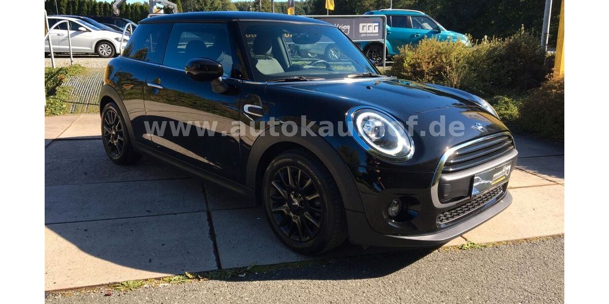 Mini ONE 75.958 km 15.990 &euro; Neuensalz - Mechelgrün 08541