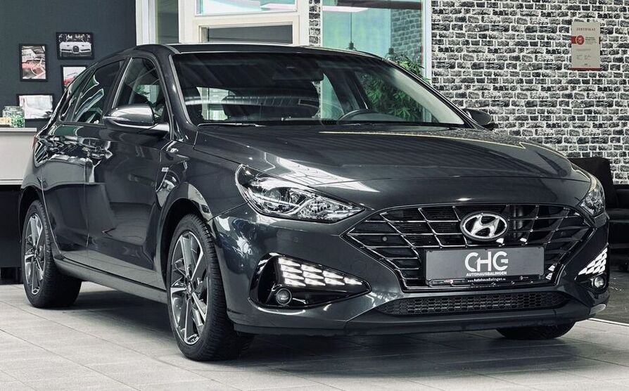 i30