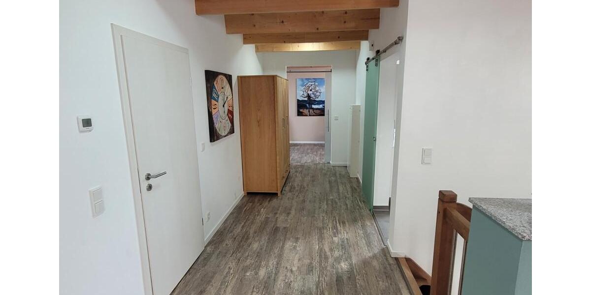 Dachgeschoßwohnung Feldberger Seenlandschaft - 2.5 Zimmer, 105 m&sup2;, 11&euro; | Angebot:26124112
