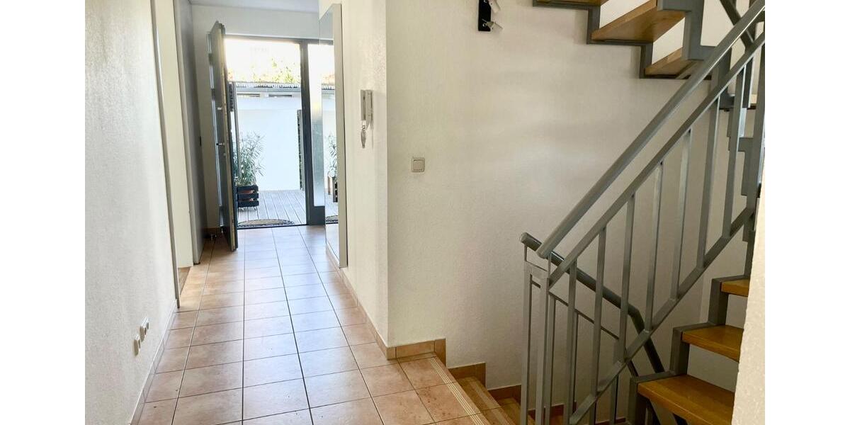 Einfamilienhaus Weimar - 5 Zimmer, 140 m&sup2;, 1.800&euro; | Angebot:26341076