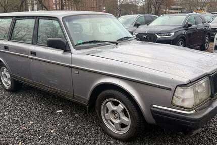 Volvo 240 263.000 km 7.980 &euro; Berlin 12109