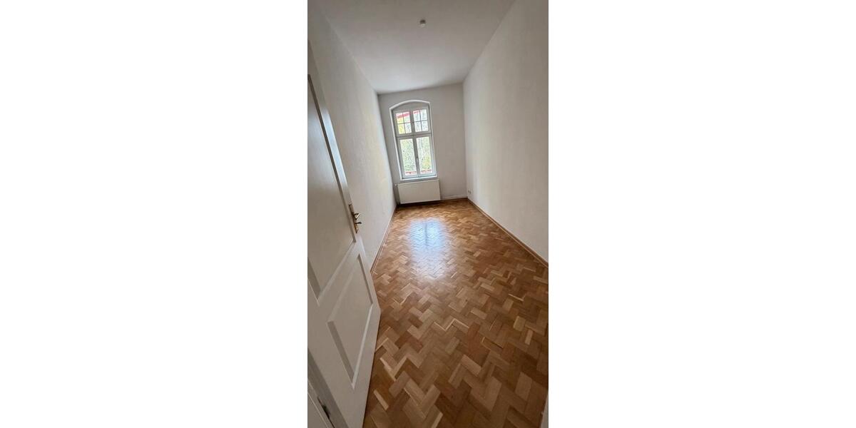 Etagenwohnung Frankfurt (Oder) - 2 Zimmer, 74 m&sup2;, 797&euro; | Angebot:26398623