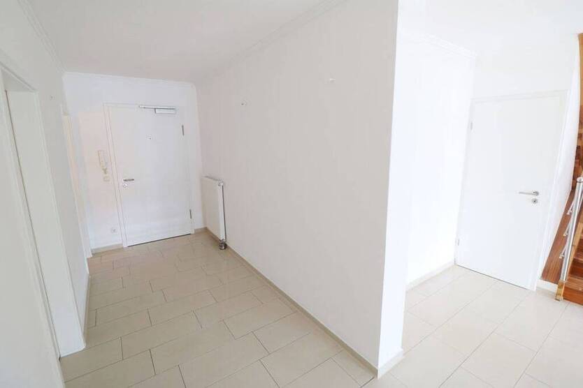 Exklusive, großzügige PenthouseWohnung mit Garage und Platz für eine Familie (Toplage Fußgängerzone)