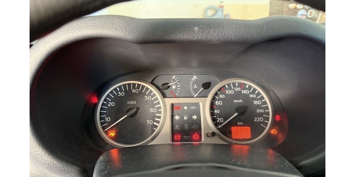 Renault Clio 124.500 km 2.500 &euro; Braunsbedra 06242