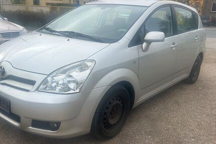 Toyota Corolla Verso 154.000 km 2.700 &euro; RIESA 01589