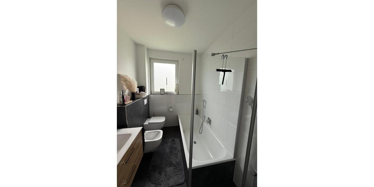 Etagenwohnung Niestetal - 3 Zimmer, 91 m&sup2;, 1.200&euro; | Angebot:27532960